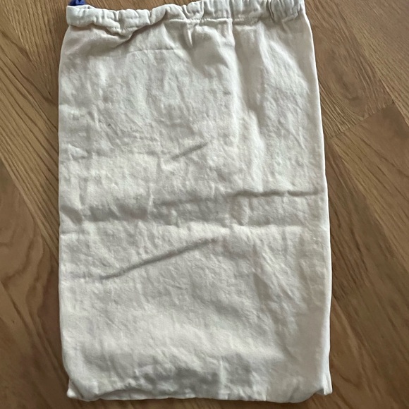 Louis Vuitton 100 % Cotton Drawstring Dust bag 19” x 12'' Inches. - Picture 2 of 3